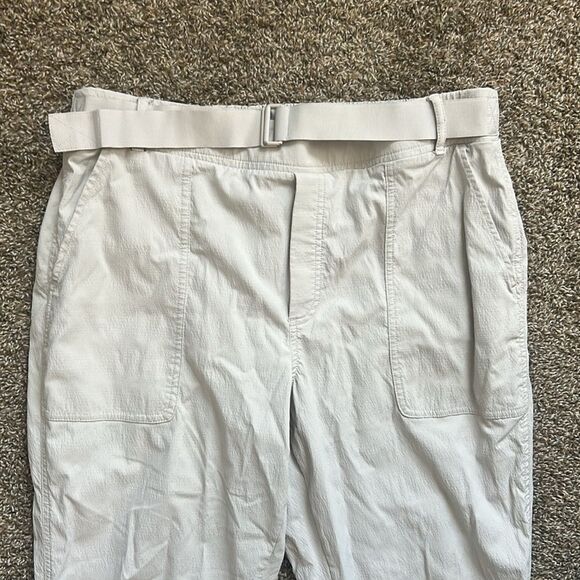 Athleta Women’s Trekkie Outdoor Athleisure Pant Size 12 - Picture 2 of 6